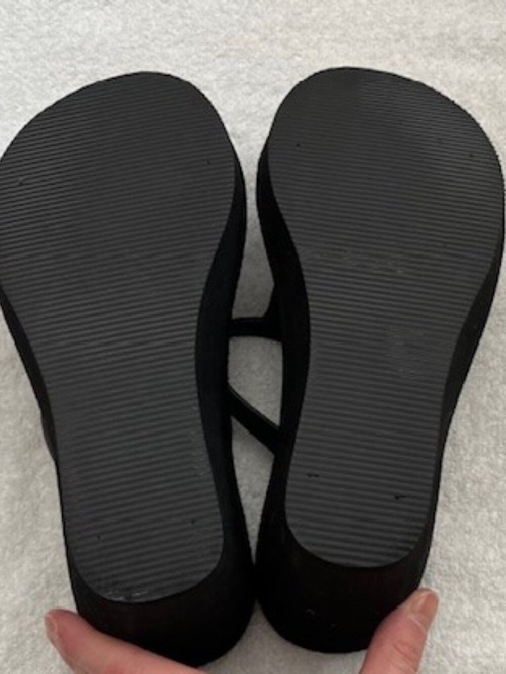 2 Pair VS Colin Stuart Platform Wedge Flip Flops Size 6 Black Tan - Picture 6 of 15